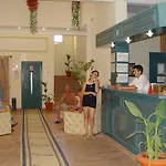 Отель Hotel Amore 3*