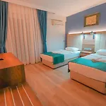 Отель Hotel Amore 3*