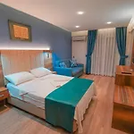 Hotel Amore 3*