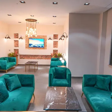 Hotel Amore 马尔马里斯