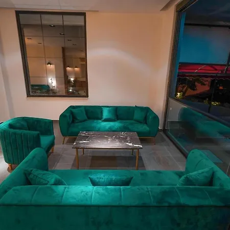 Hotel Amore 马尔马里斯