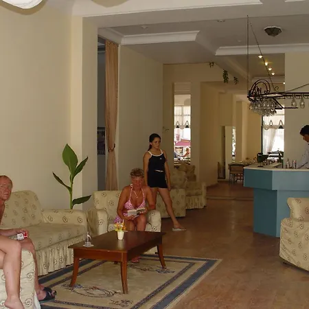 酒店 Hotel Amore 马尔马里斯