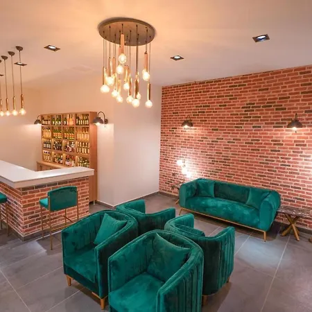 Hotel Amore