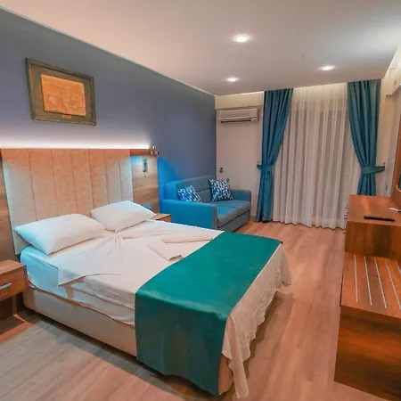 Hotel Amore 3*