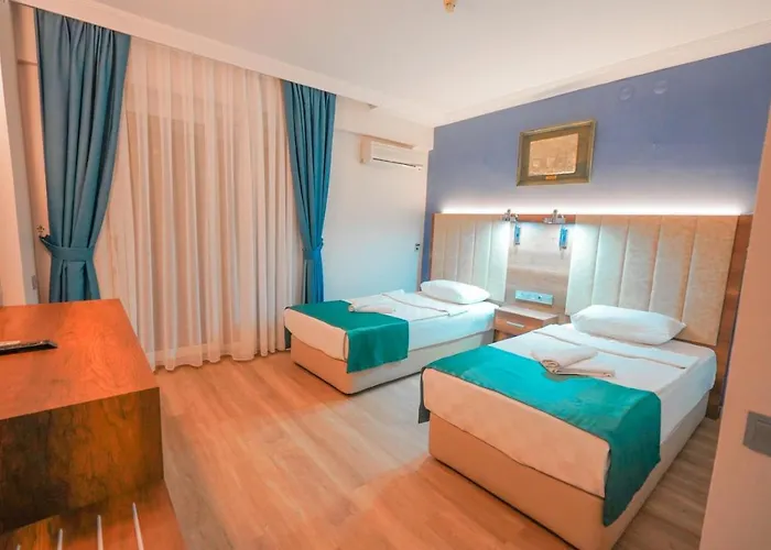 Hotel Amore 3*